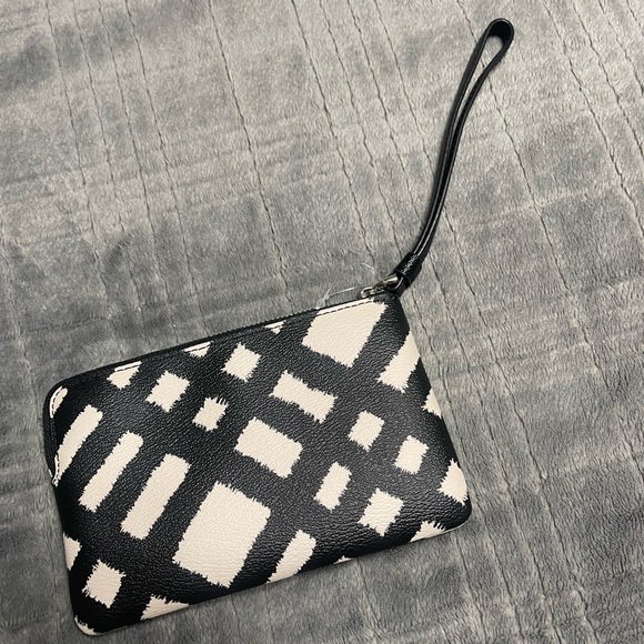 Coach Wristlet - Picture 2 of 4